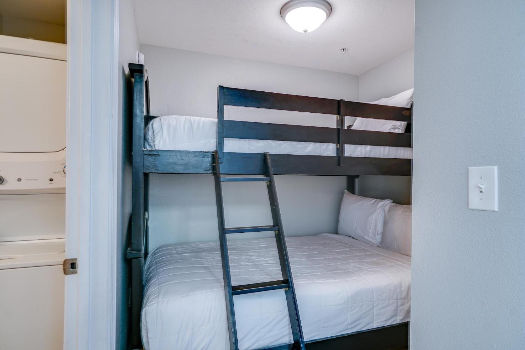 Tidewater Beach Resort By Panhandle Getaways Panama City Beach Room photo